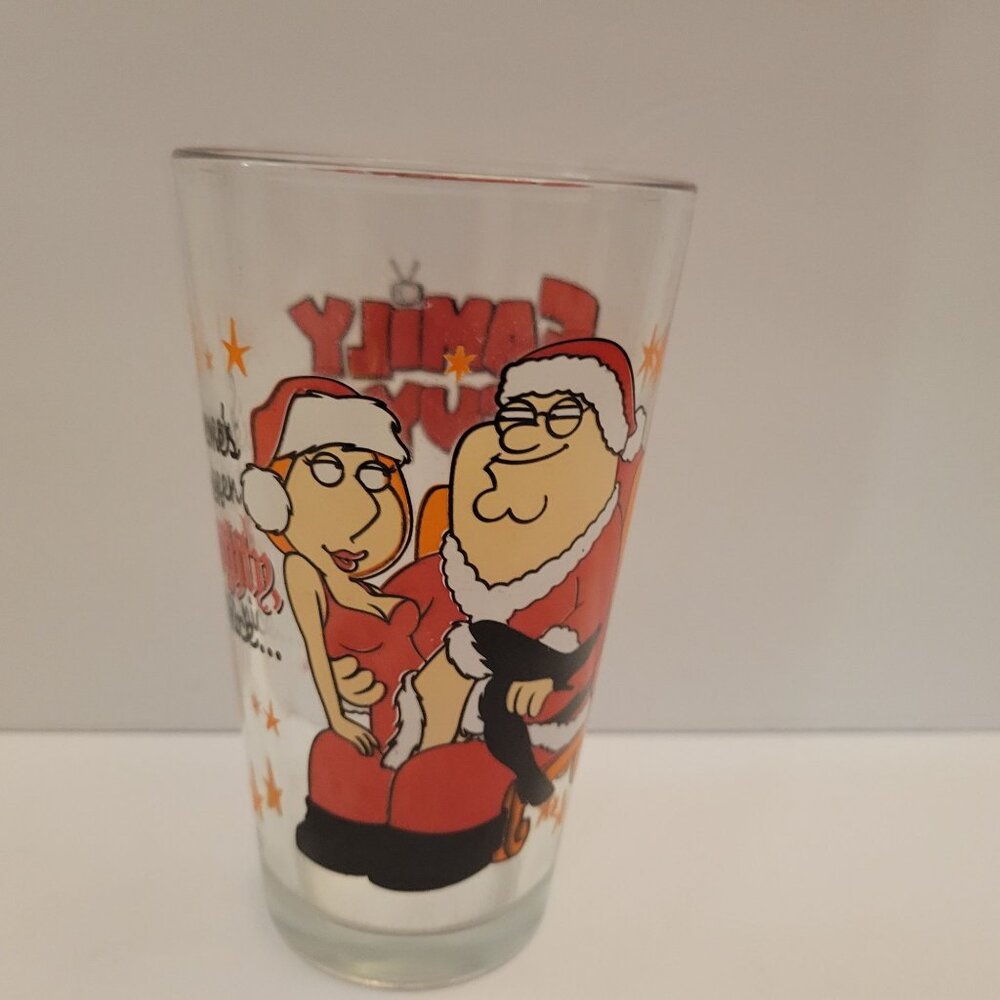 Family Guy Christmas Pint Glass With Santa Peter & Lois Design 16 oz